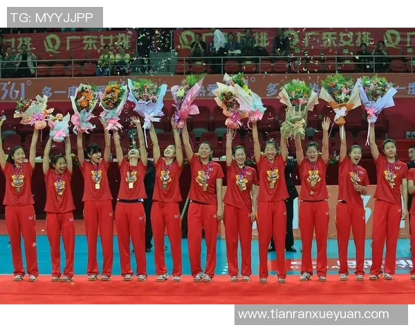 重庆足球队的反击革新之路：重塑战术与团队精神的全新篇章